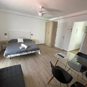 complejo-vacacional-arguineguin-beach-estudio-planta-alta.in-canary-islands.com/